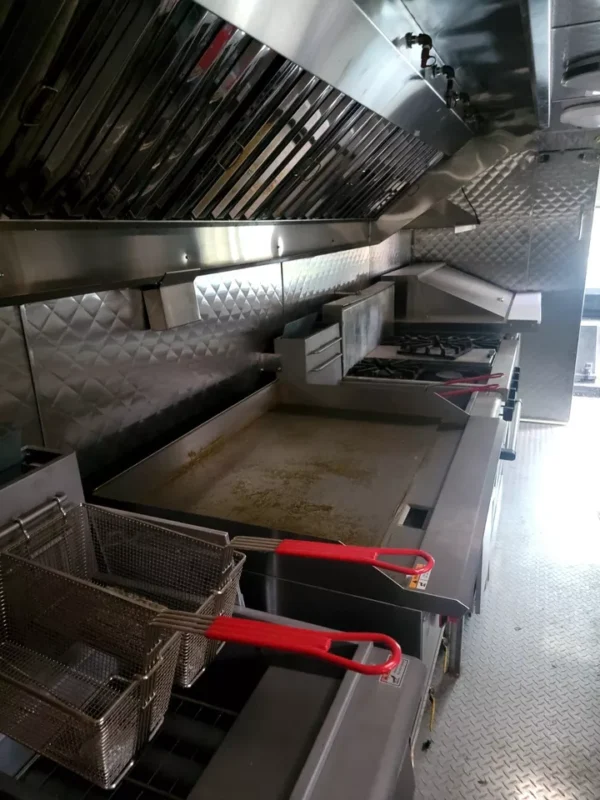 Food Truck with Brand New Kitchen for sale - Image 3