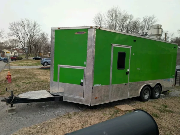 food truck fully loaded and self sustainable kitchen - Image 4