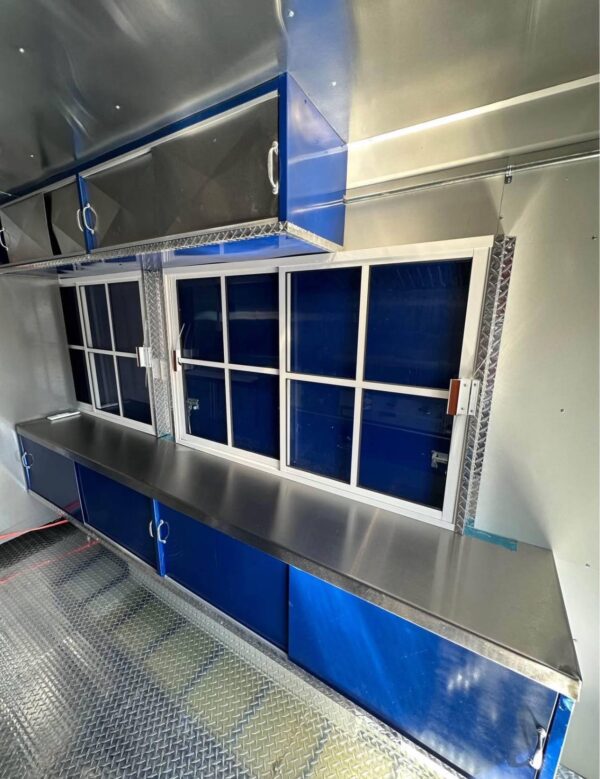 Food truck trailer fully equiped - Image 6