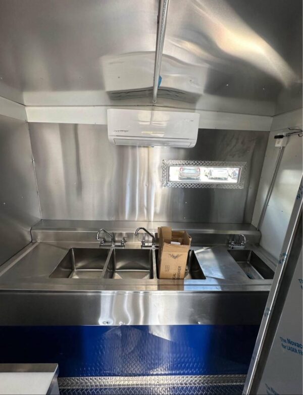 Food truck trailer fully equiped - Image 7