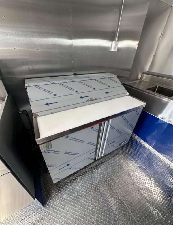 Food truck trailer fully equiped - Image 11