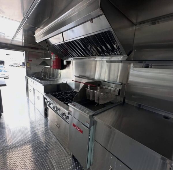 FOOD TRUCKS AVAILABLE FOR SALE AND RENT - Image 5