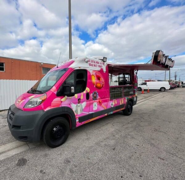 BRAND NEW FOOD TRAILER FOR SALE! - Image 4