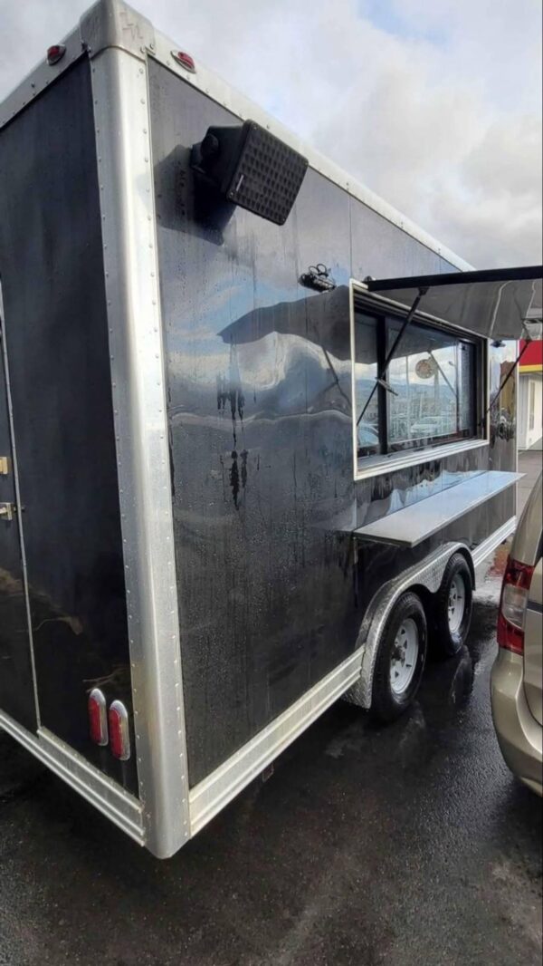2022 FOOD TRAILER Fareresa - Image 2