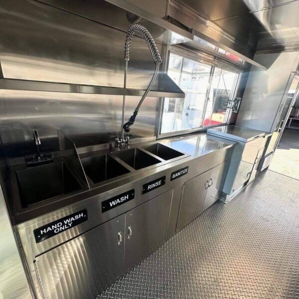 Food truck for sale - Image 10