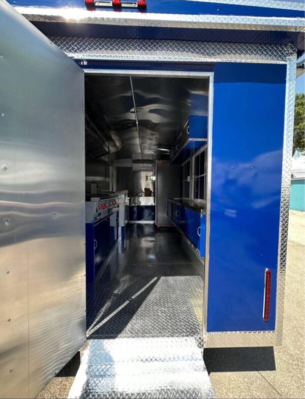 Food truck trailer fully equiped - Image 9