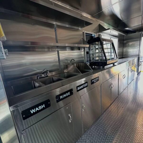 Food Truck For Sale - Good condition - Image 9