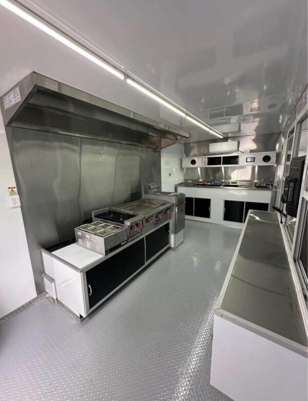 Beautiful 8x18ft Black food trailer with the following equipment - Image 11